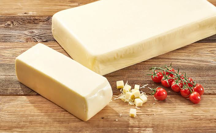 Mozzarella block 200g